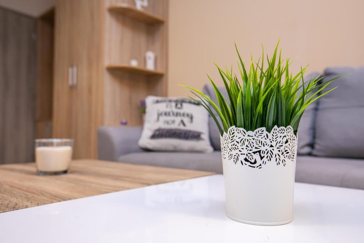 סנדנסקי Riva Apartment מראה חיצוני תמונה