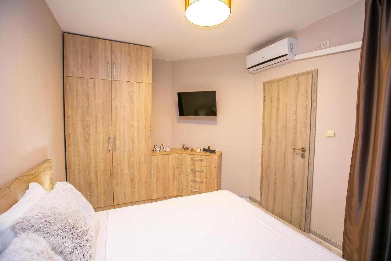 סנדנסקי Riva Apartment מראה חיצוני תמונה