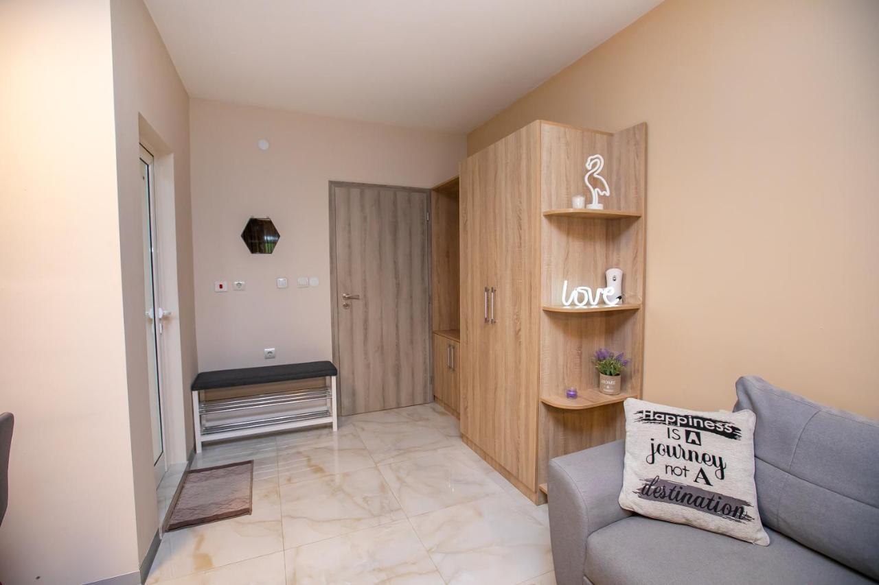 סנדנסקי Riva Apartment מראה חיצוני תמונה